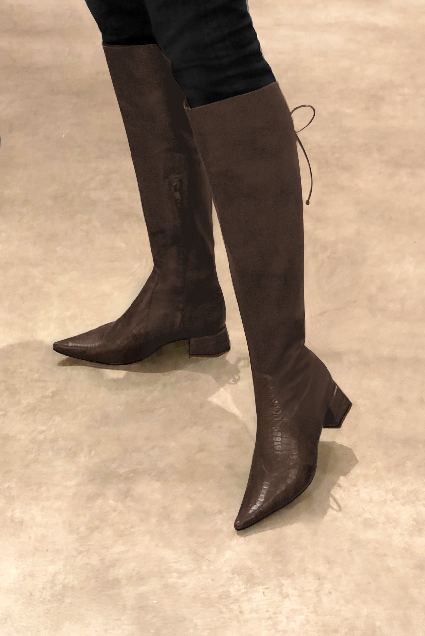 Dark brown women's knee-high boots, with laces at the back. Pointed toe. Low flare heels. Made to measure. Worn view - Florence KOOIJMAN